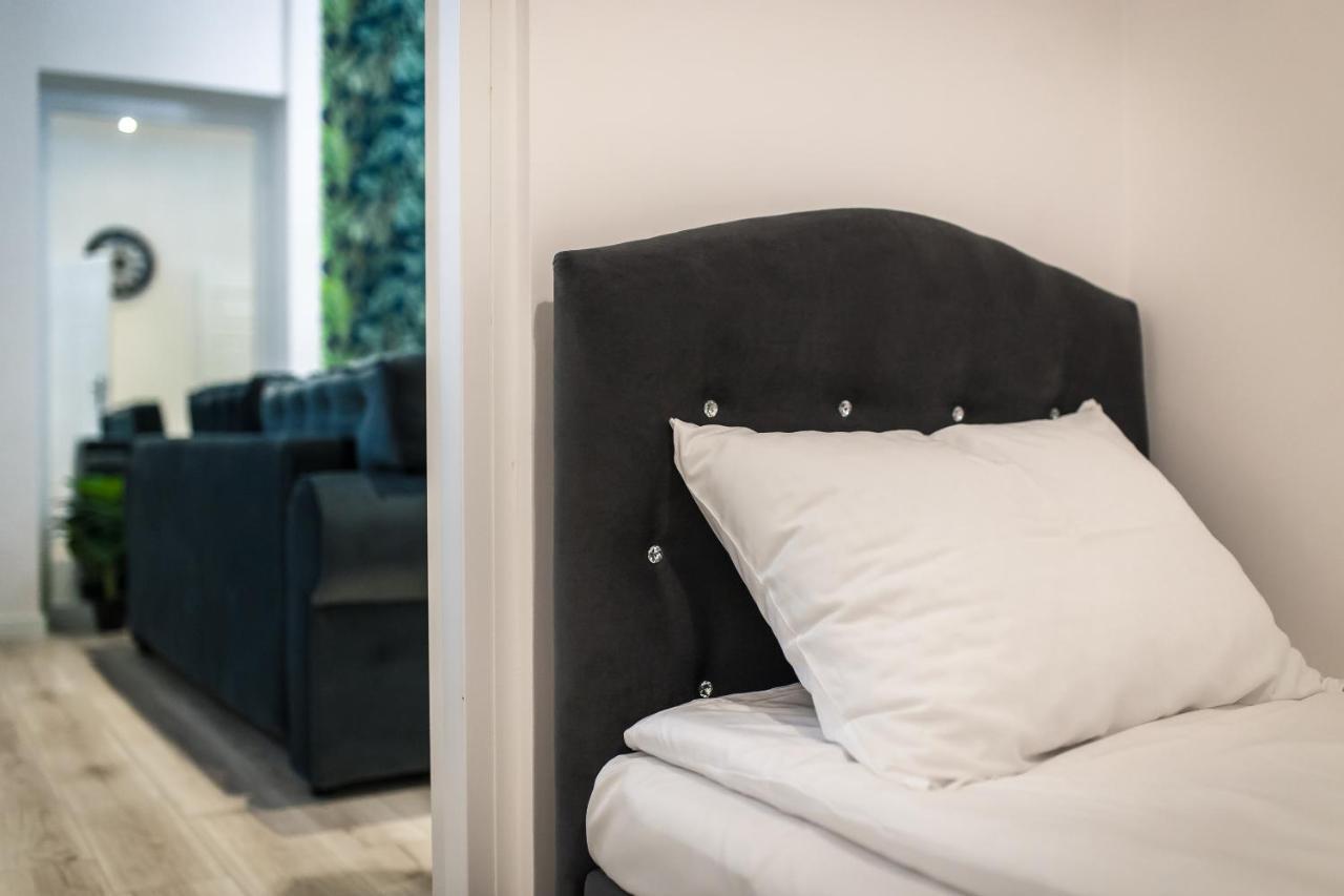 Moonlight Apartament Zielona Góra Esterno foto